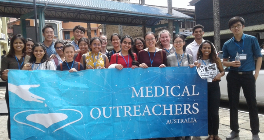 斯里兰卡医疗志愿者——自2006年以来，超过2.2万名快乐志愿者
