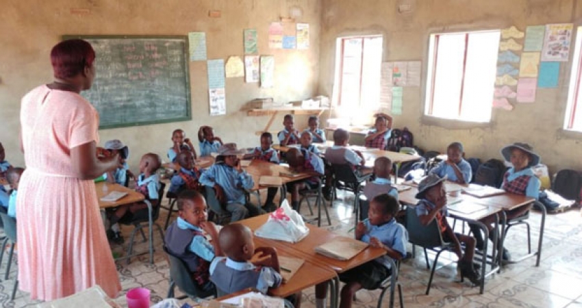 加纳志愿者英语教学——自1998年以来得到18000名志愿者的信任