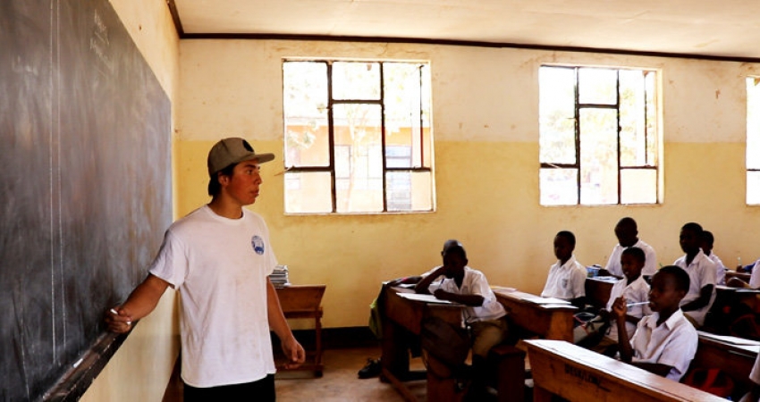 坦桑尼亚英语教学实习-自2003年以来，超过20,000名快乐志愿者