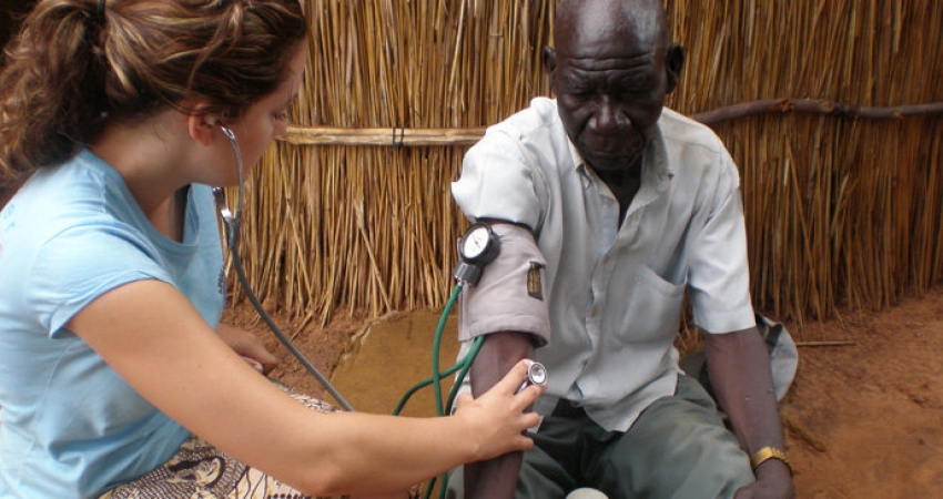 坦桑尼亚的医疗实习-自2003年以来最低的费用和信任