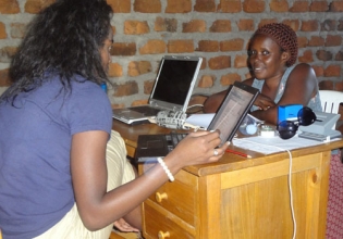 乌干达的医疗志愿服务——自1998年以来得到18000名志愿者的信任