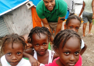 海地社区和环境管理志愿者项目