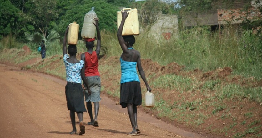 乌干达妇女和女童志愿者项目