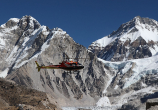 珠穆朗玛峰卡拉帕塔尔直升机之旅